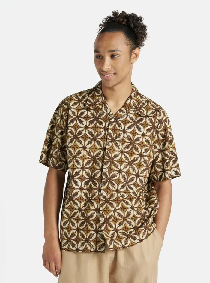 Camp Shirt In Brown Lobby Print Men Universal Works Shirts