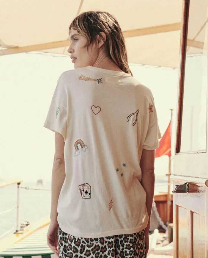 CollectionTees and Sweats The Great The Boxy Crew Washed White With Charm Embroidery