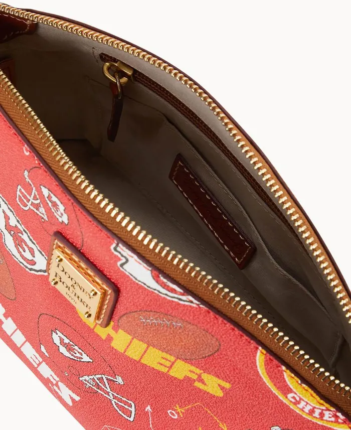 Dooney and Bourke Crossbodies NFL Chiefs Suki Crossbody Chiefs 8211 WomenMen Dooney and Bourke Crossbodies NFL Chiefs Suki Crossbody Chiefs 8211 WomenMen