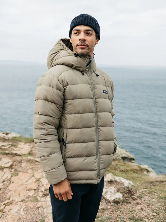 Finisterre Jackets and Coats Men Nebulas Insulated Jacket Willow Green