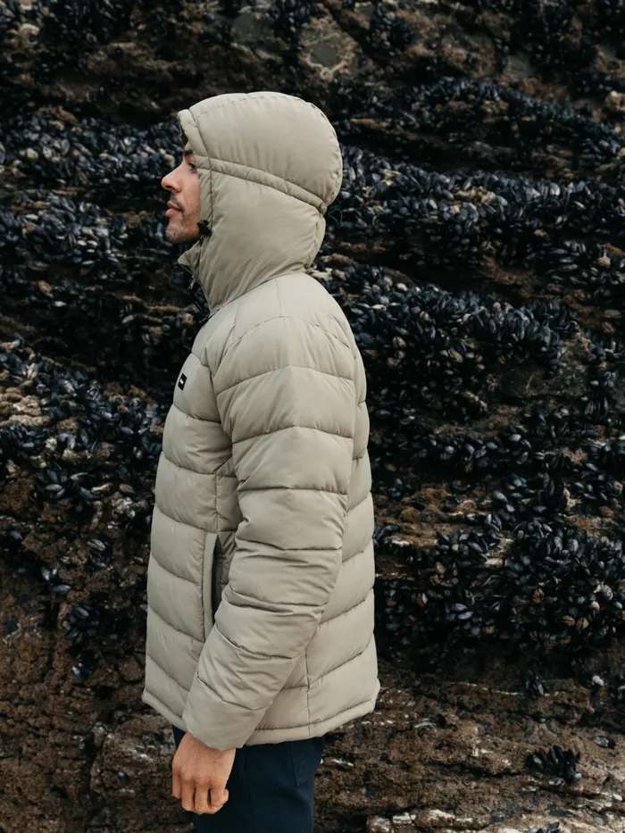 Finisterre Jackets and Coats Men Nebulas Insulated Jacket Willow Green