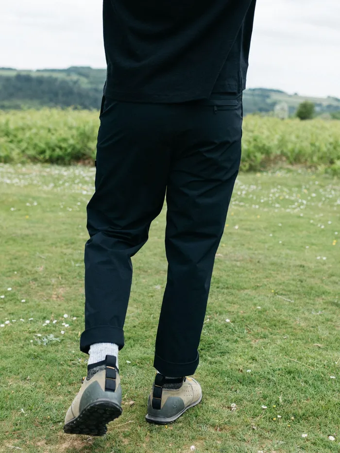 Finisterre Pants Men Walker Pant Black