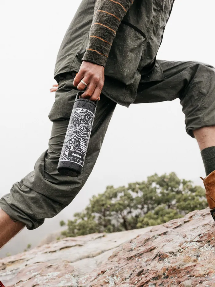 Finisterre Water Bottles MenWomen MiiR 20oz Wide Mouth Bottle Black Paisley