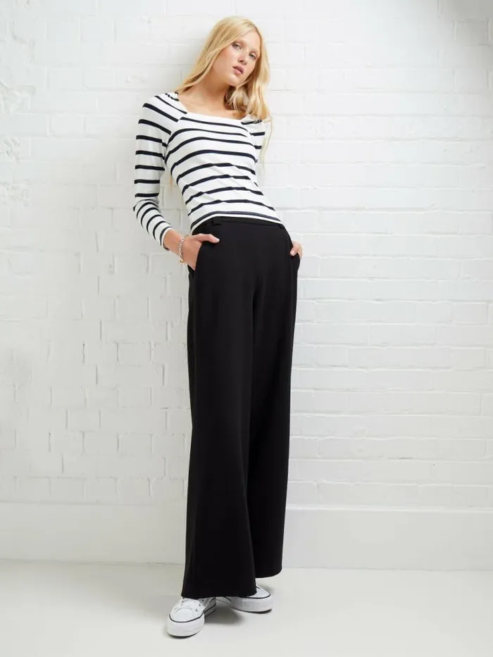 French Connection Rallie Stripe Square Neck Long Sleeve Top Stripe Whitemarine Women Tops French Connection Rallie Stripe Square Neck Long Sleeve Top Stripe Whitemarine Women Tops