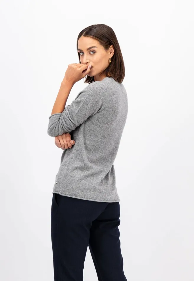 FYNCHHATTON Soft Cashmere Oneck Sweater Pinkblackhot Gingermystic Purpleoffwhitesilver Graycamelsweet Berryspicy Curry Women Sweater FYNCHHATTON Soft Cashmere Oneck Sweater Pinkblackhot Gingermystic Purpleoffwhitesilver Graycamelsweet Berryspicy Curry Women Sweater