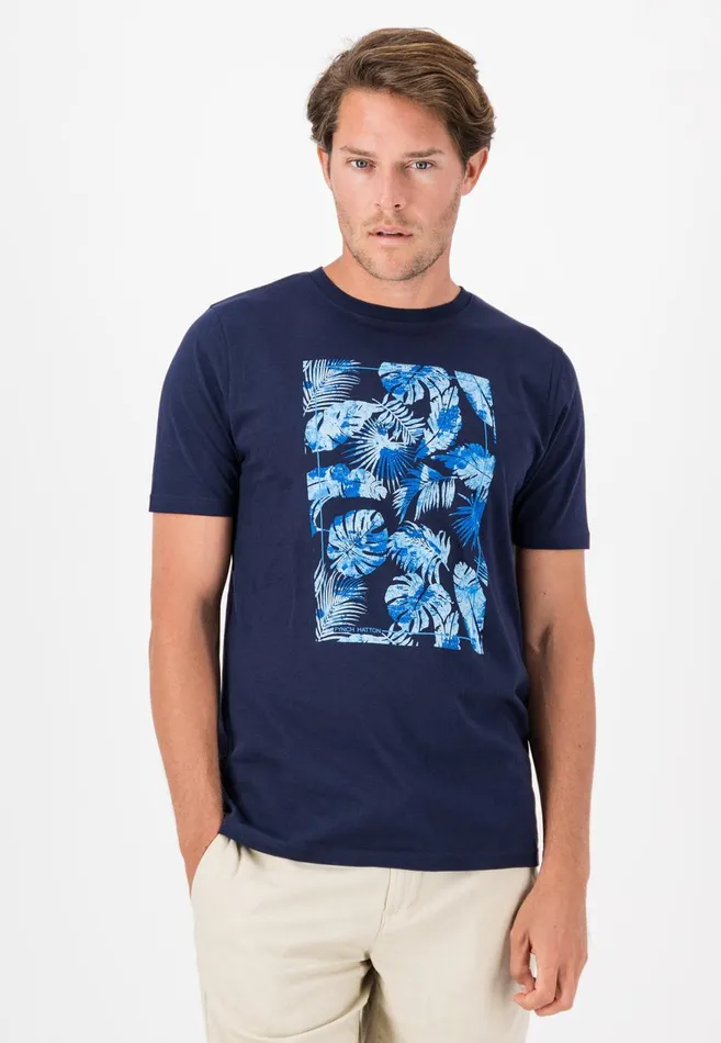 FYNCHHATTON Soft Tshirt With Botanical Front Print Whitenavy Men Tshirts