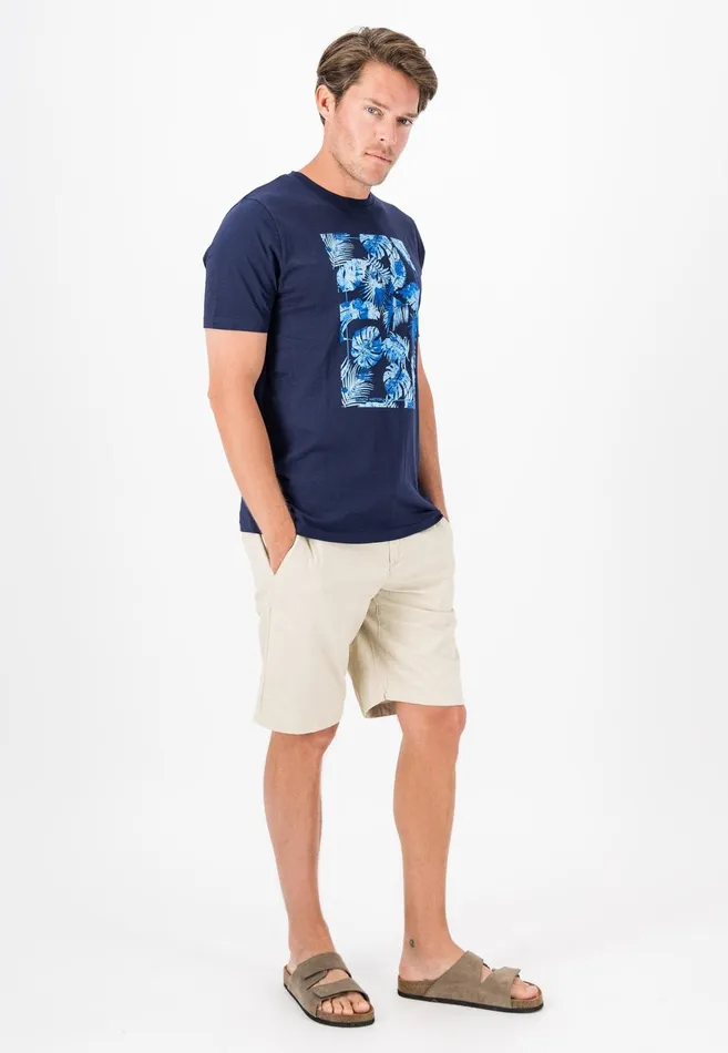 FYNCHHATTON Soft Tshirt With Botanical Front Print Whitenavy Men Tshirts
