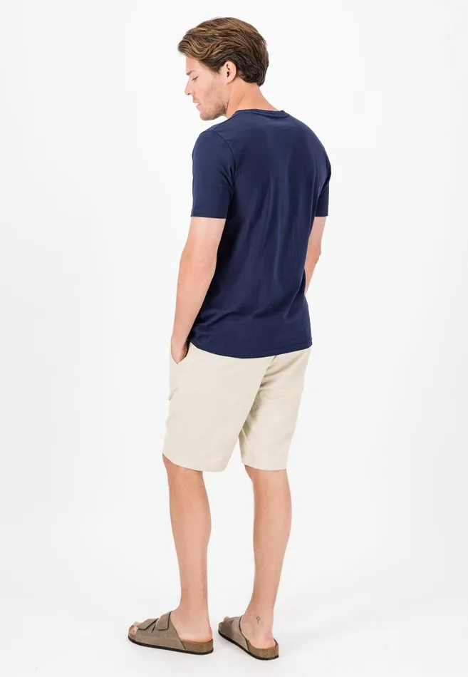 FYNCHHATTON Soft Tshirt With Botanical Front Print Whitenavy Men Tshirts