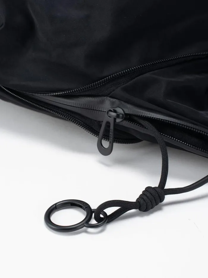 Henrik Vibskov Boutique SS25 Aos L Smooth 8211 Black Women Shoulder Bags