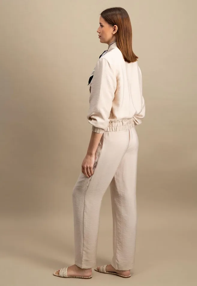 Jack Women FYNCHHATTON Jacket With A Stand up Collar And Zipper Sand