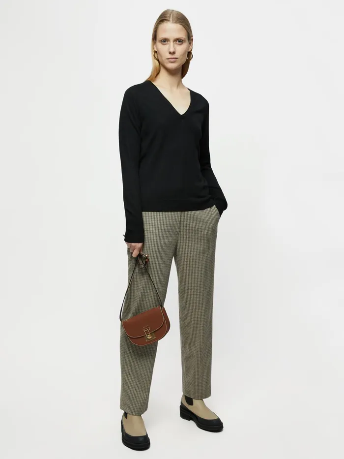 Jigsaw Knitwear and Cashmere Women Merino V Neck Jumper Black