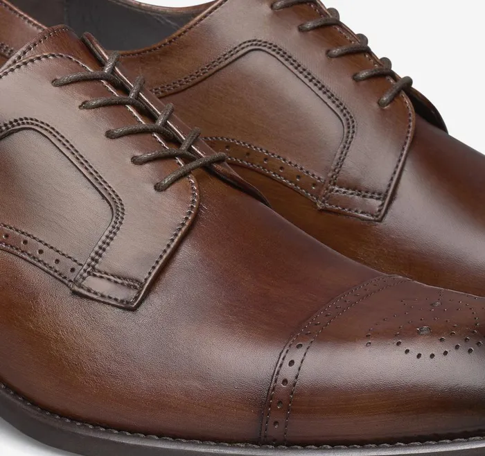 Johnston and Murphy Ellsworth Cap Toe Brown Italian Calfskin Men LaceUps Johnston and Murphy Ellsworth Cap Toe Brown Italian Calfskin Men LaceUps