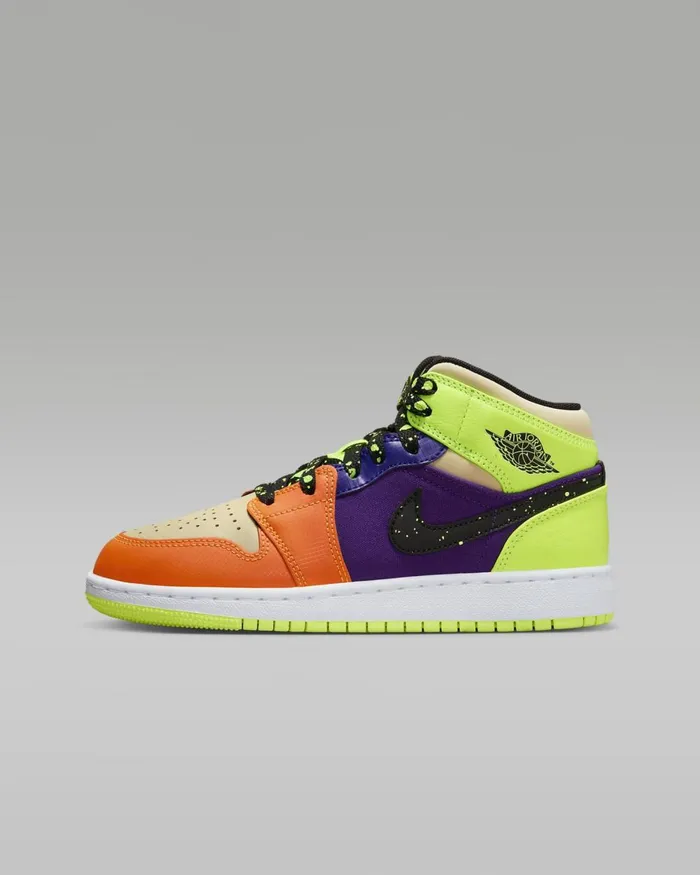 Kids Nike Jordan Air Jordan 1 Mid SE Voltvivid Orangeteam Goldblack