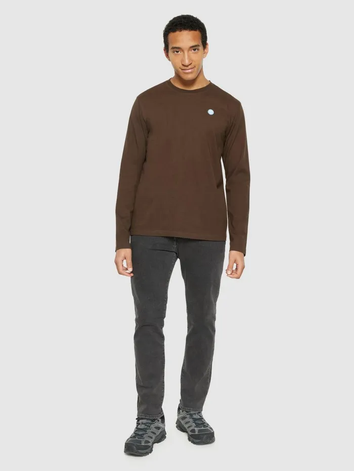 KnowledgeCotton Apparel Long Sleeves Badge Long Sleeve Demitasse brown 8211 Men