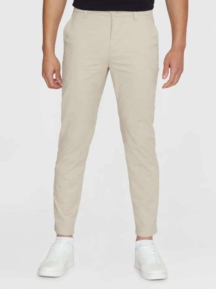KnowledgeCotton Apparel Pants CHUCK Regular Chino Poplin Pant Light Feather Gray 8211 Men KnowledgeCotton Apparel Pants CHUCK Regular Chino Poplin Pant Light Feather Gray 8211 Men