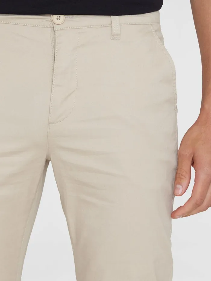 KnowledgeCotton Apparel Pants CHUCK Regular Chino Poplin Pant Light Feather Gray 8211 Men KnowledgeCotton Apparel Pants CHUCK Regular Chino Poplin Pant Light Feather Gray 8211 Men