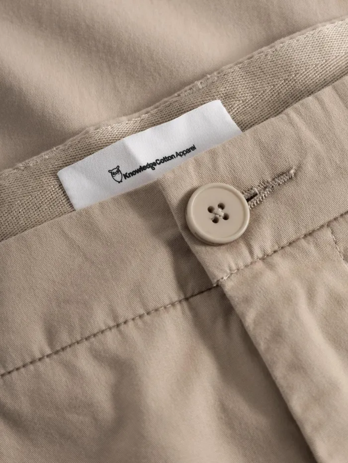 KnowledgeCotton Apparel Pants CHUCK Regular Chino Poplin Pant Light Feather Gray 8211 Men KnowledgeCotton Apparel Pants CHUCK Regular Chino Poplin Pant Light Feather Gray 8211 Men