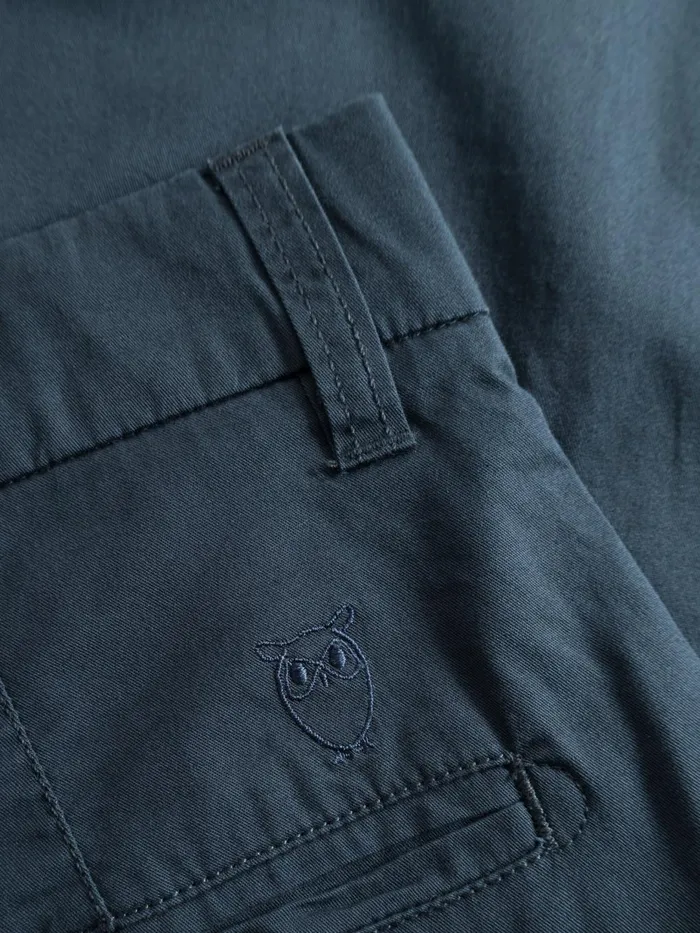 KnowledgeCotton Apparel Pants CHUCK Regular Chino Poplin Pant Total Eclipse 8211 Men