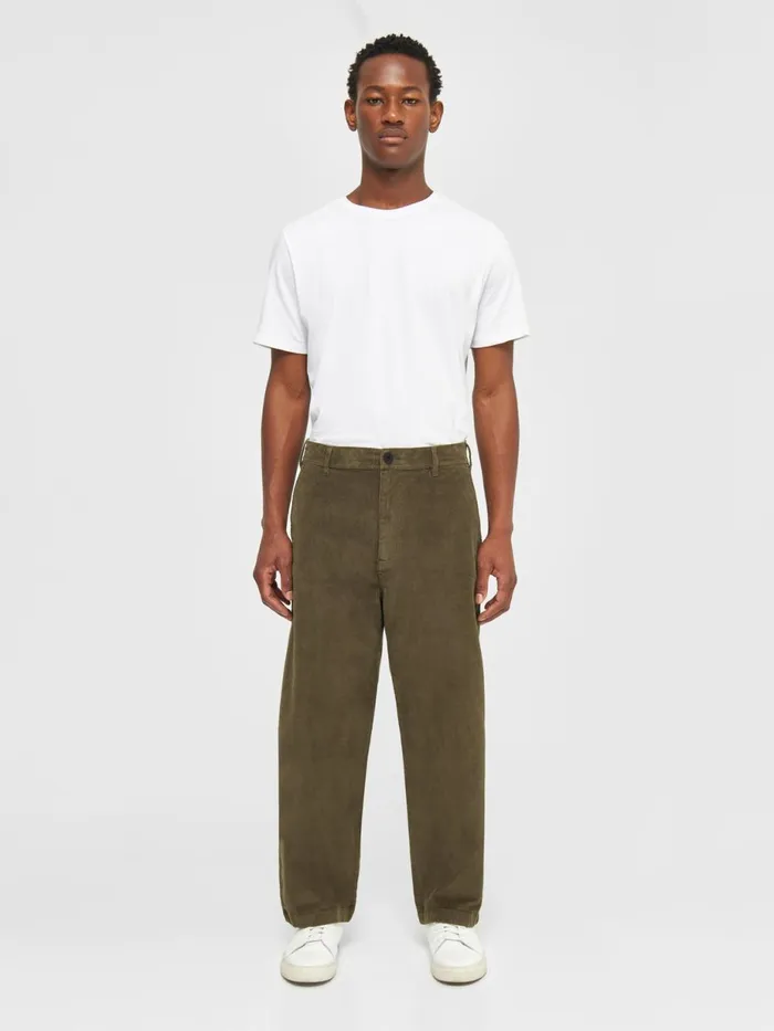 KnowledgeCotton Apparel Pants FLINT Wide Corduroy Chino Pants Dark Olive 8211 Men