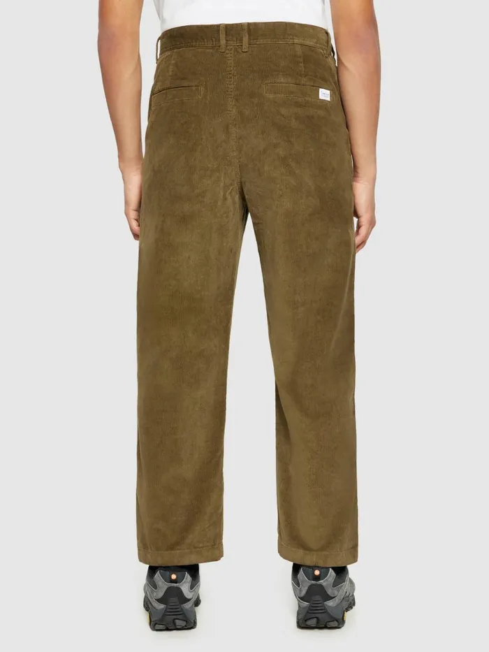 KnowledgeCotton Apparel Pants FLINT Wide Corduroy Chino Pants Dark Olive 8211 Men