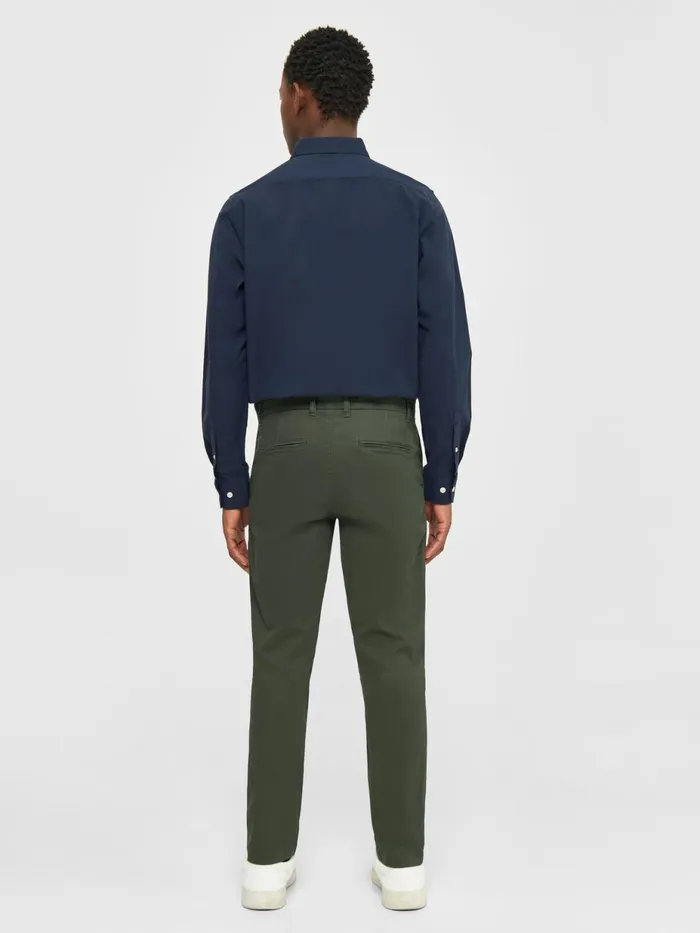 KnowledgeCotton Apparel Pants LUCA Slim Twill Chino Pants Forrest Night 8211 Men KnowledgeCotton Apparel Pants LUCA Slim Twill Chino Pants Forrest Night 8211 Men