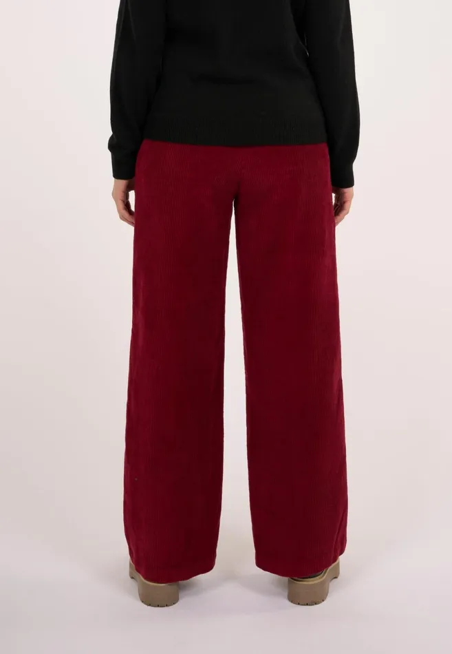 KnowledgeCotton Apparel Pants POSEY Loose Corduroy Pant Rhubarb 8211 Women KnowledgeCotton Apparel Pants POSEY Loose Corduroy Pant Rhubarb 8211 Women