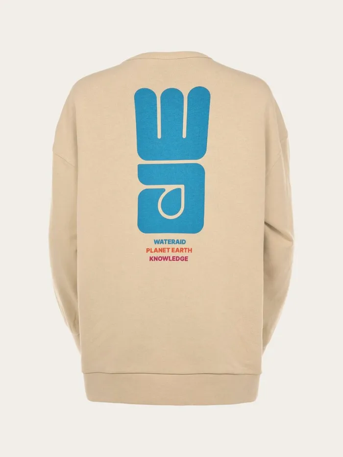 KnowledgeCotton Apparel Sweatshirts WATERAID Big Logo Oversize Sweat Safari 8211 Women KnowledgeCotton Apparel Sweatshirts WATERAID Big Logo Oversize Sweat Safari 8211 Women