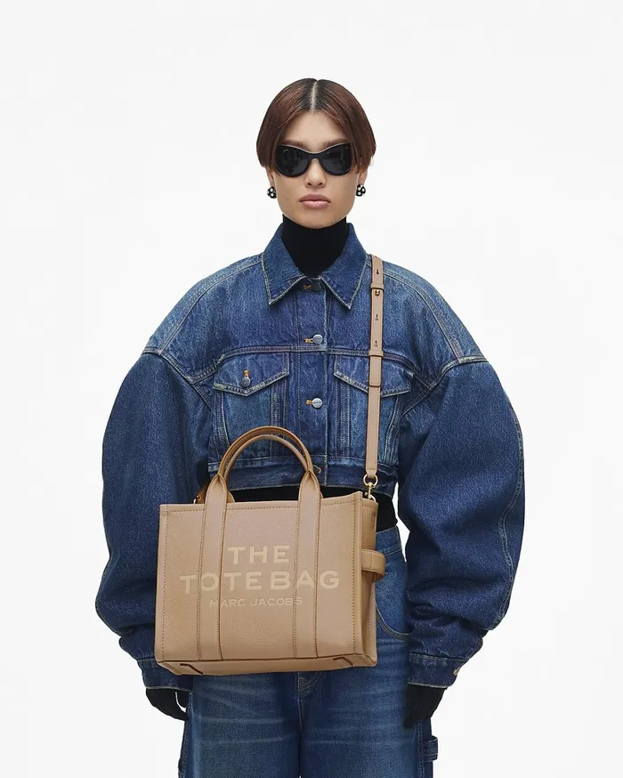 Marc Jacobs The Tote Bag The Leather Medium Tote Bag Camel 8211 Women