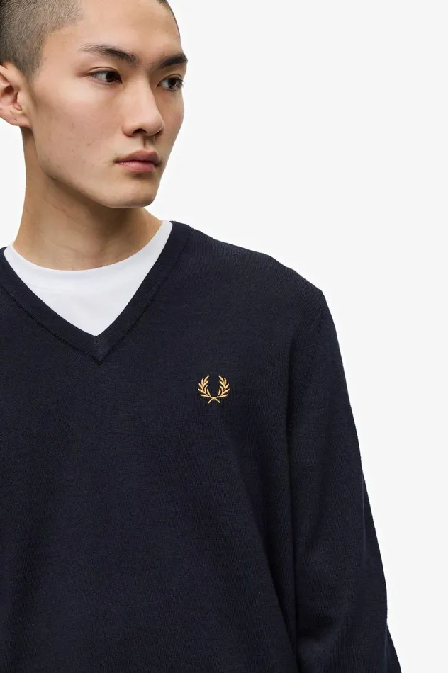 Men Classic VNeck Jumper Navy Fred Perry Knitwear