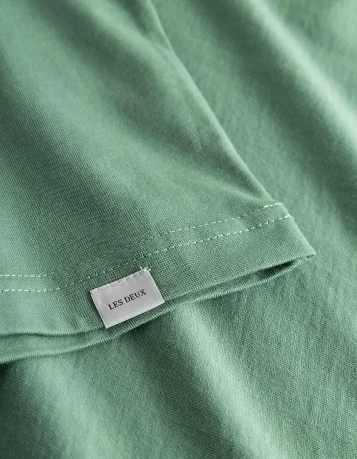 Men Encore TShirt 8211 Dark Ivy GreenWhite Les Deux Tshirts