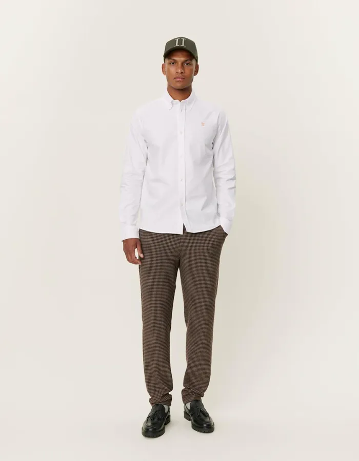 Men Konrad Contrast Oxford Shirt 8211 WhiteWhite Les Deux ShirtsOvershirts