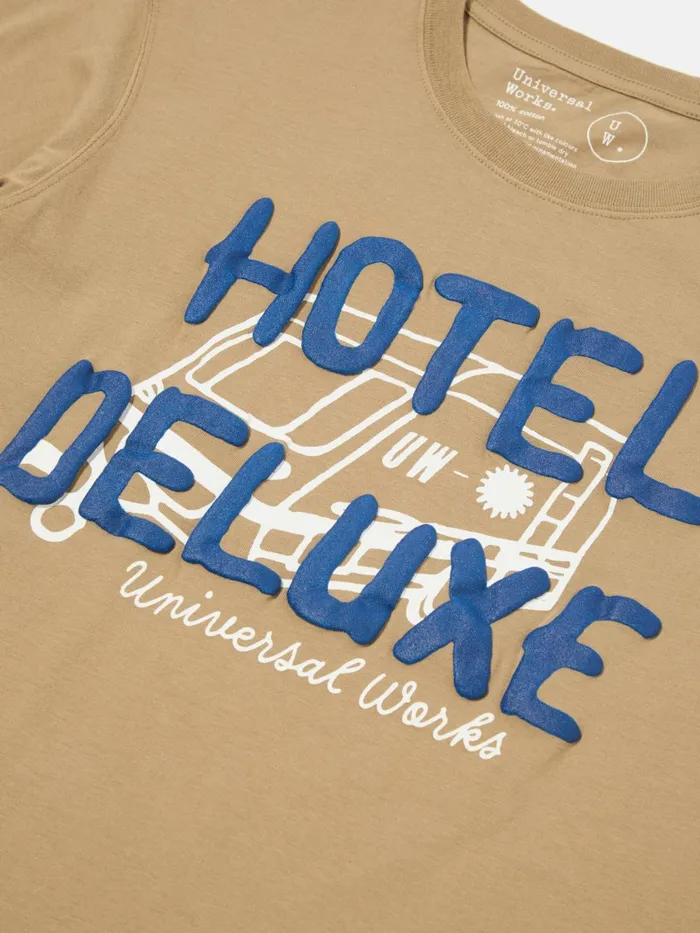 Print Tee In Sand 039Hotel Deluxe039Single Jersey Men Universal Works Tees