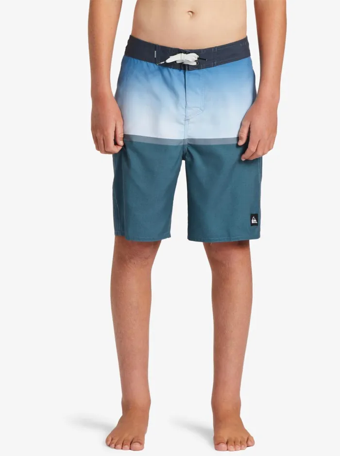 Quiksilver 816 Everyday Division 17034 Boardshorts Aegean Blue Boys Shorts