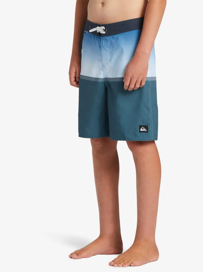 Quiksilver 816 Everyday Division 17034 Boardshorts Aegean Blue Boys Shorts