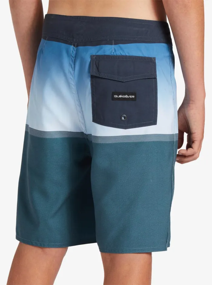 Quiksilver 816 Everyday Division 17034 Boardshorts Aegean Blue Boys Shorts