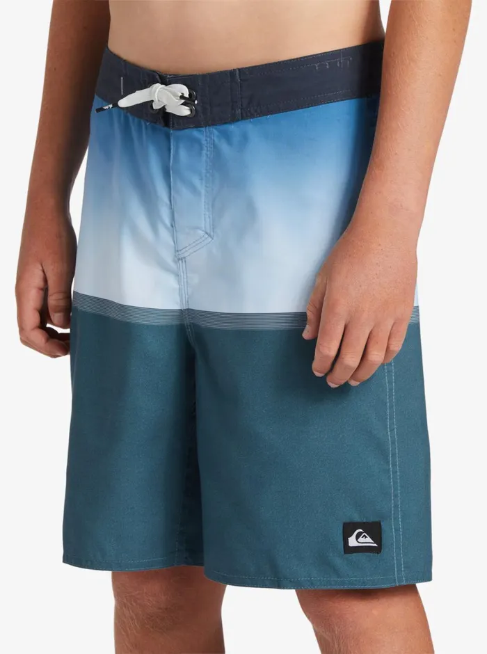 Quiksilver 816 Everyday Division 17034 Boardshorts Aegean Blue Boys Shorts