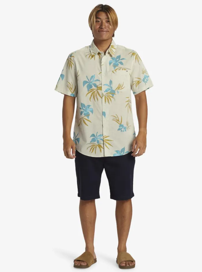 Quiksilver Apero Classic Short Sleeve Woven Shirt Snow White Aop Mix Bag Ss Mens Shirts and Polos Quiksilver Apero Classic Short Sleeve Woven Shirt Snow White Aop Mix Bag Ss Mens Shirts and Polos