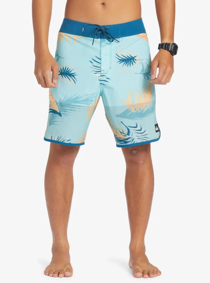 Quiksilver Highline Scallop 19034 Boardshorts Maroccan Blue Mens Shorts and Amphibians
