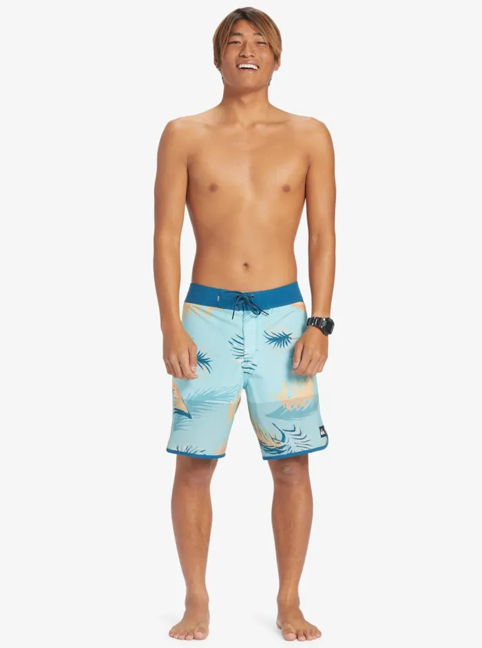 Quiksilver Highline Scallop 19034 Boardshorts Maroccan Blue Mens Shorts and Amphibians