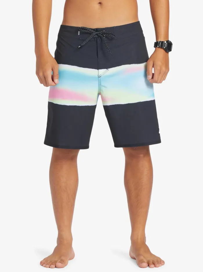 Quiksilver Surfsilk Air Brush 19034 Boardshorts Black Mens Shorts and Amphibians