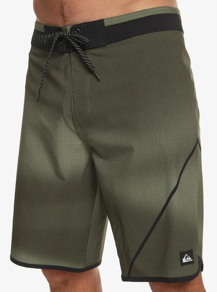 Quiksilver Surfsilk New Wave 20034 Boardshorts Four Leaf Clover Mens Shorts and Amphibians Quiksilver Surfsilk New Wave 20034 Boardshorts Four Leaf Clover Mens Shorts and Amphibians