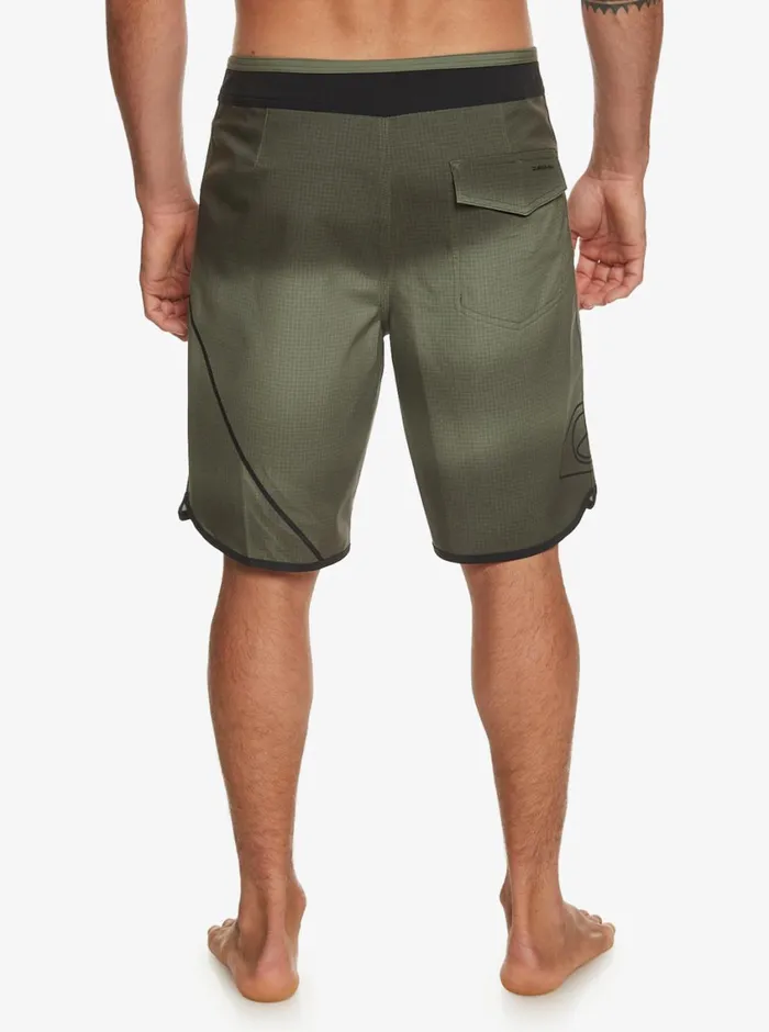 Quiksilver Surfsilk New Wave 20034 Boardshorts Four Leaf Clover Mens Shorts and Amphibians Quiksilver Surfsilk New Wave 20034 Boardshorts Four Leaf Clover Mens Shorts and Amphibians