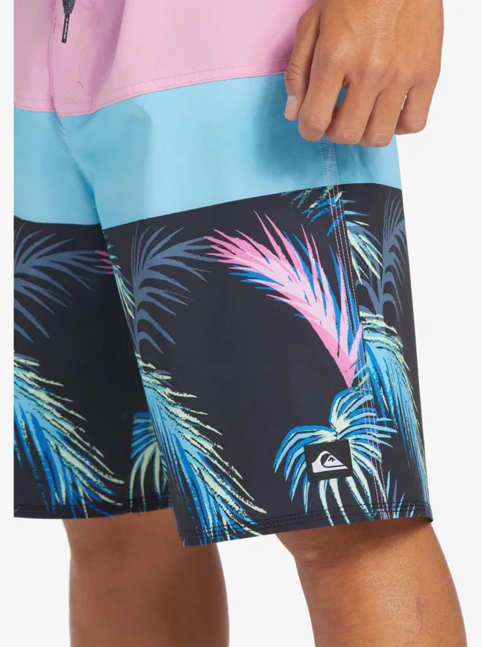 Quiksilver Surfsilk Panel 20034 Boardshorts Moonlite Mauve Mens Shorts and Amphibians