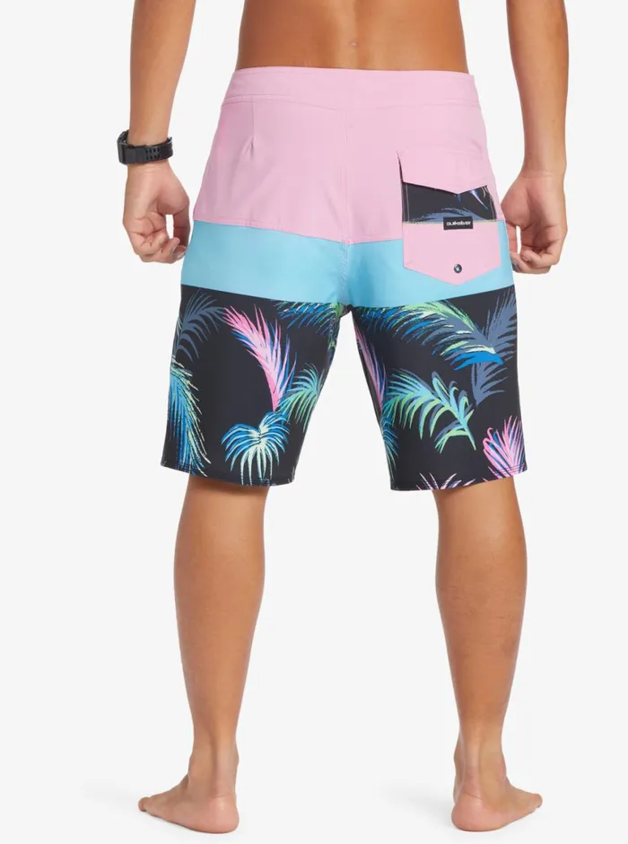 Quiksilver Surfsilk Panel 20034 Boardshorts Moonlite Mauve Mens Shorts and Amphibians