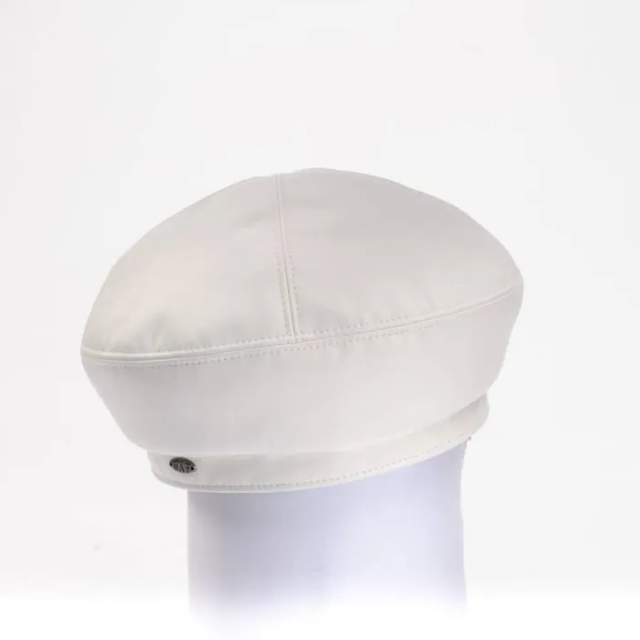 RWandCO Hats Gloves and Scarves BECKA 8211 VEGAN LEATHER BERET HAT Light Grey 8211 Women RWandCO Hats Gloves and Scarves BECKA 8211 VEGAN LEATHER BERET HAT Light Grey 8211 Women