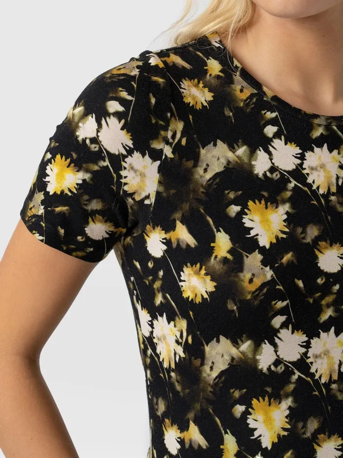 Saint And Sofia Dresses Women Greenwich Dress Short Sleeve 8211 Black Daisy Floral Black Daisy Floral