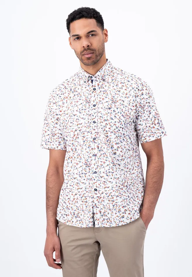 Sale Men FYNCHHATTON Fashionable Short sleeved Shirt With Logo Pattern Orient Reddusty Lavender Sale Men FYNCHHATTON Fashionable Short sleeved Shirt With Logo Pattern Orient Reddusty Lavender