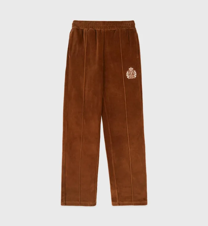 Sporty and Rich Sweatpants Women NY Crest Velour Track Pant 8211 TobaccoCream Sporty and Rich Sweatpants Women NY Crest Velour Track Pant 8211 TobaccoCream