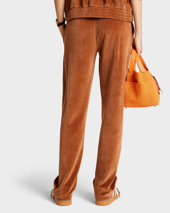 Sporty and Rich Sweatpants Women NY Crest Velour Track Pant 8211 TobaccoCream