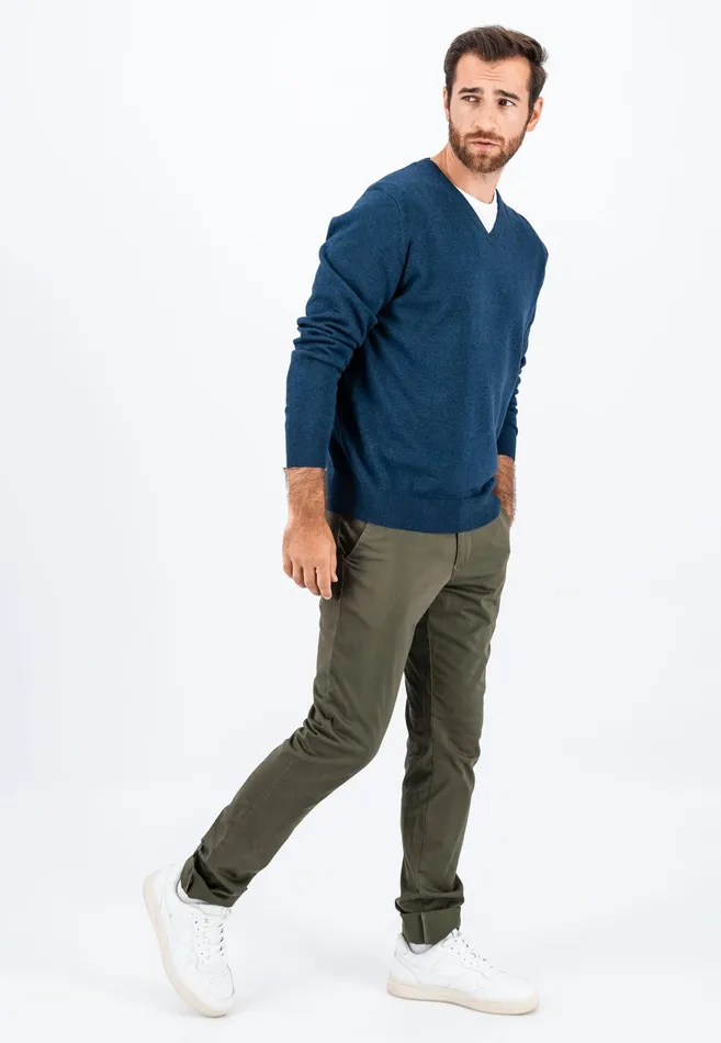 Sweater Men FYNCHHATTON Cotton Knitting Sweater With Vneckline Vibrant Bluenew Dijonrustruby Redflamepale Blushfuchsiadark Teal